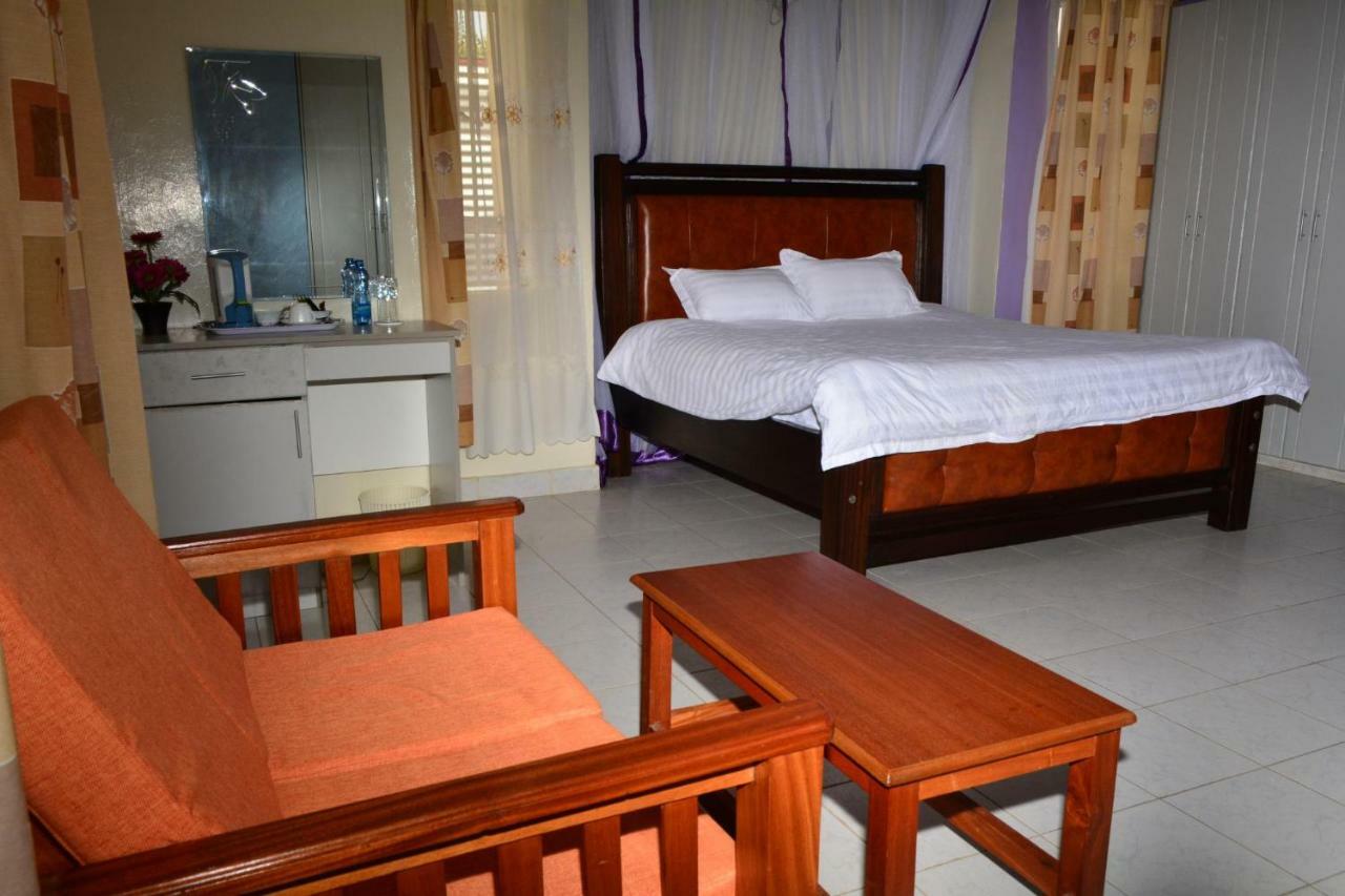 Tommy'S Airport Lounge Hotel Syokimau Eksteriør billede